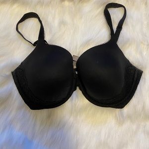 Victoria’s Secret - body by Victoria bra - 36DDD
